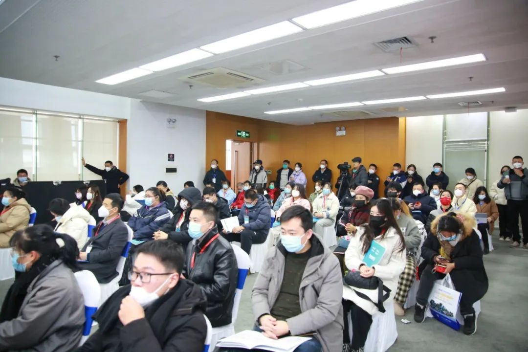 2022中國綠色交通發(fā)展高峰論壇暨中國智慧公交發(fā)展高峰論壇(圖12)