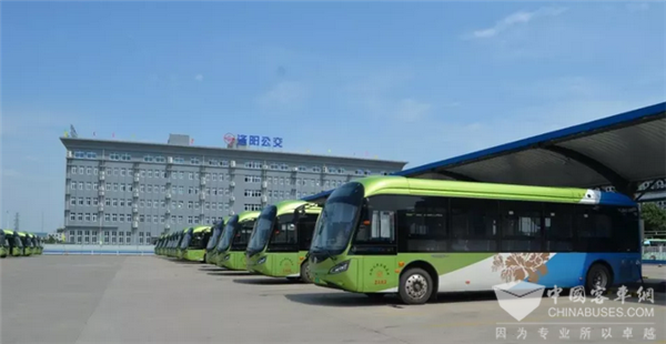 2020年底前，洛陽將建成12個公交停車場和20個首末站(圖1)